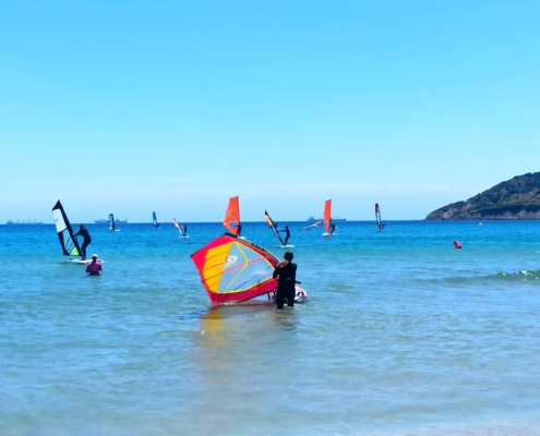 clase de windsurf en cadiz clases de windsurf en Cadiz para niños y adultos